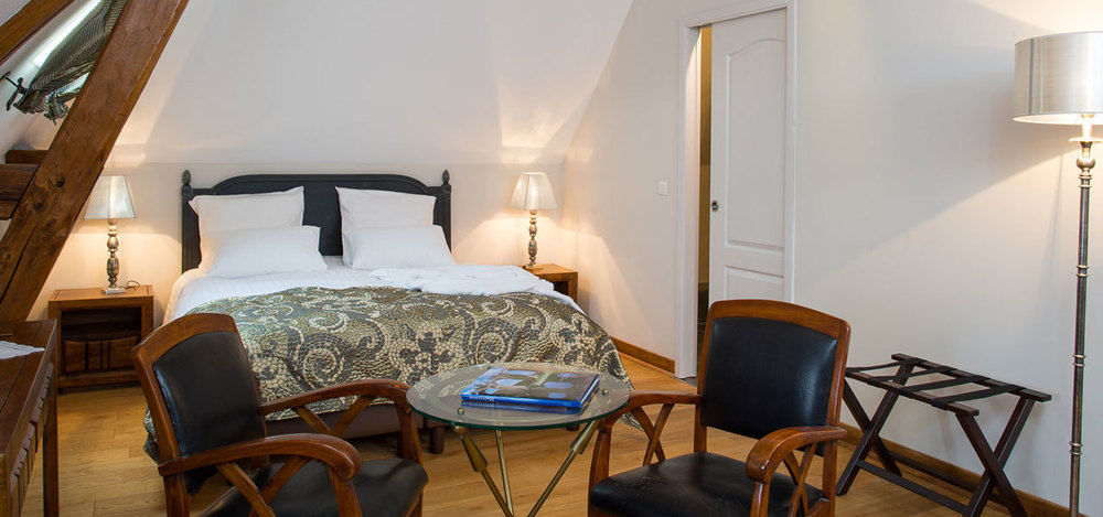 Aux Charmes De Maintenon Ngoại thất bức ảnh