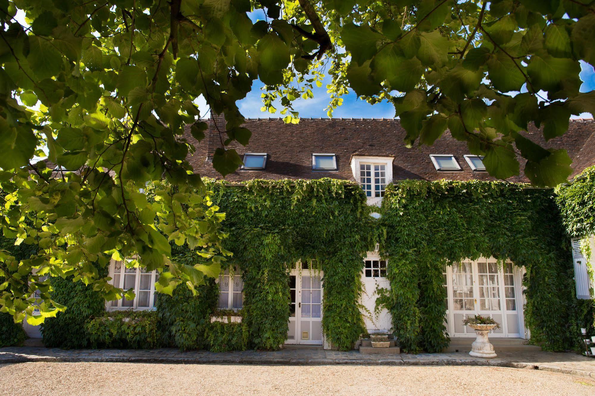 Aux Charmes De Maintenon Ngoại thất bức ảnh