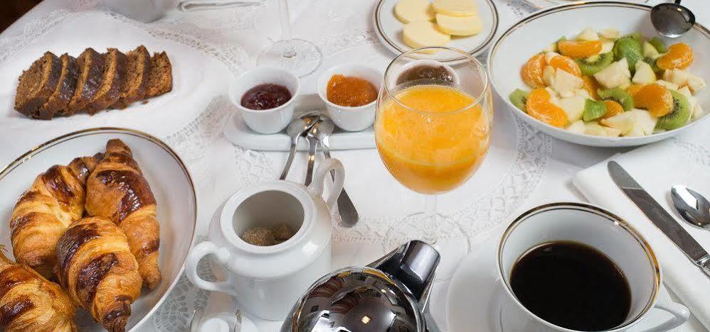 Aux Charmes De Maintenon Ngoại thất bức ảnh