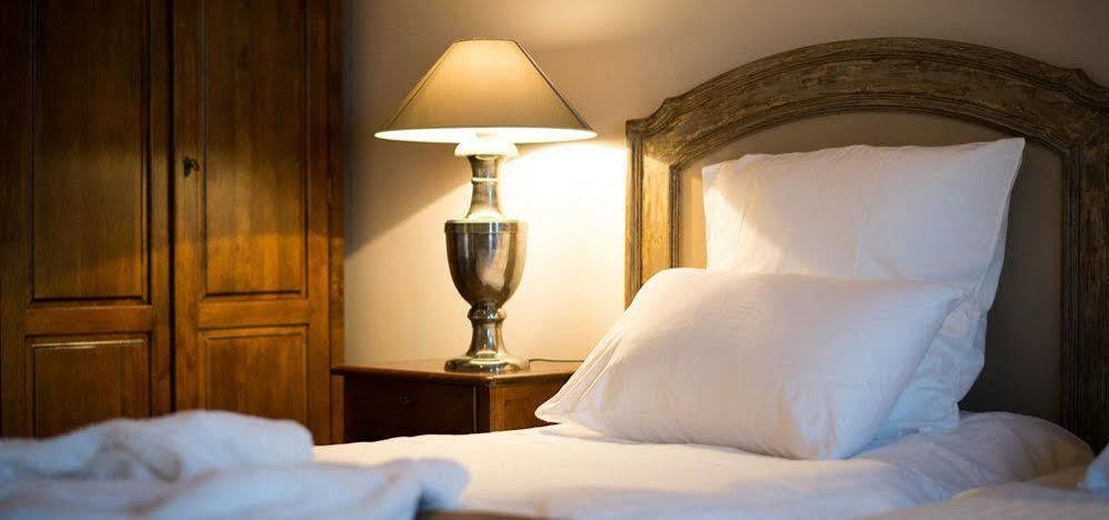 Aux Charmes De Maintenon Ngoại thất bức ảnh