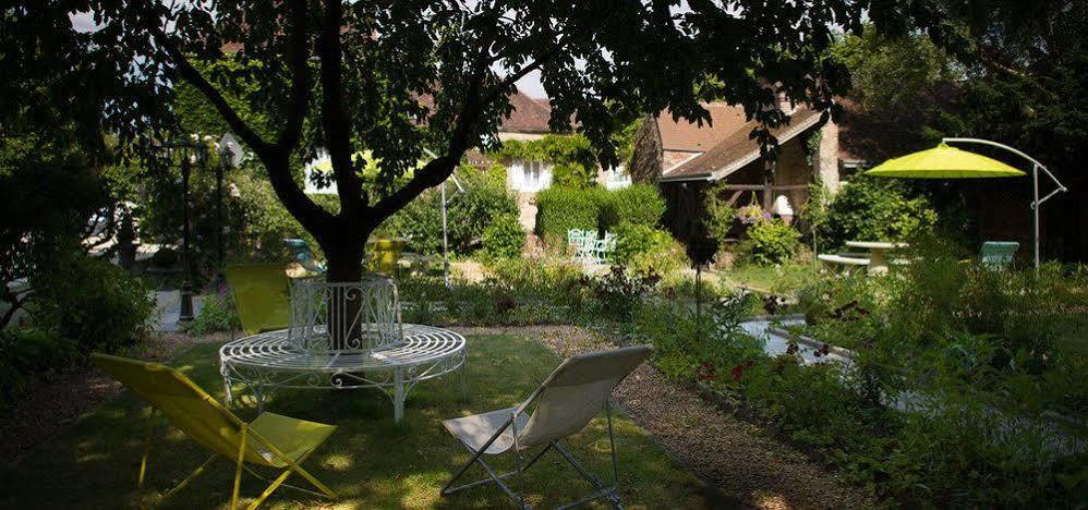 Aux Charmes De Maintenon Ngoại thất bức ảnh